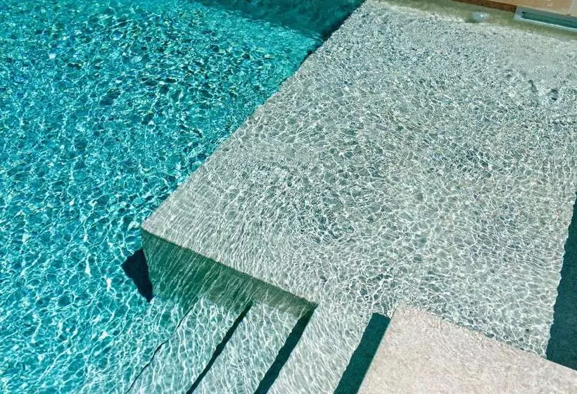 هتل Masseria Pezza