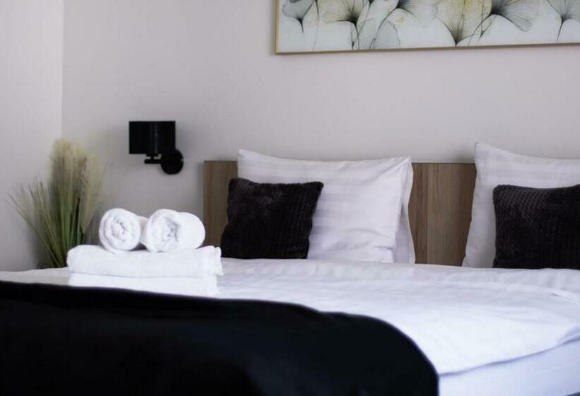 פנסיון Casa Bella