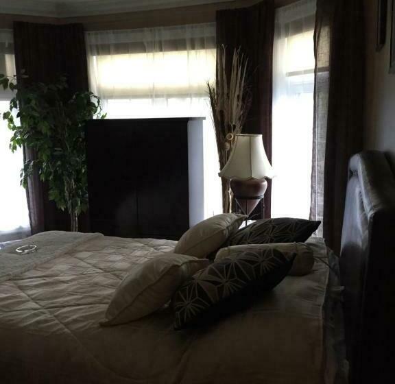 تختخواب و صبحانه Chez Danny