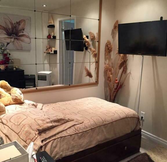 تختخواب و صبحانه Chez Danny