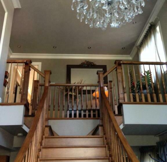 تختخواب و صبحانه Chez Danny