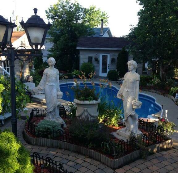 تختخواب و صبحانه Chez Danny