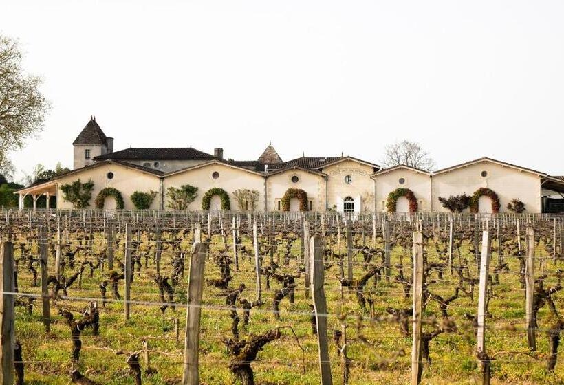 تختخواب و صبحانه Clos Des Jacobins