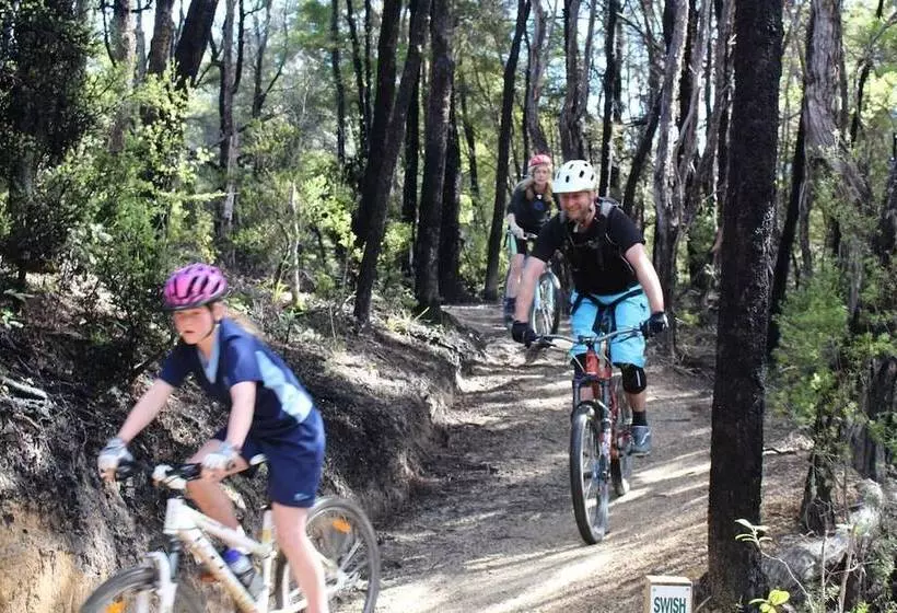 Aamiaismajoitus (B&B) Kaiteriteri Retreat