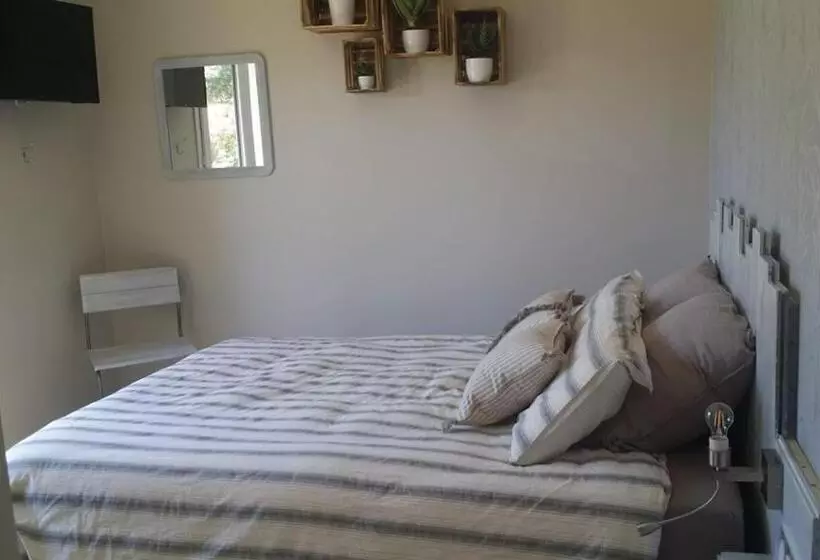 Aamiaismajoitus (B&B) La Maison Du Bonheur