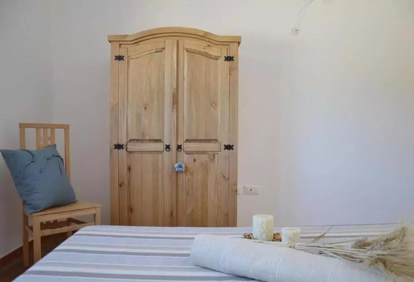 هتل Agriturismo Il Vecchio Mandorlo