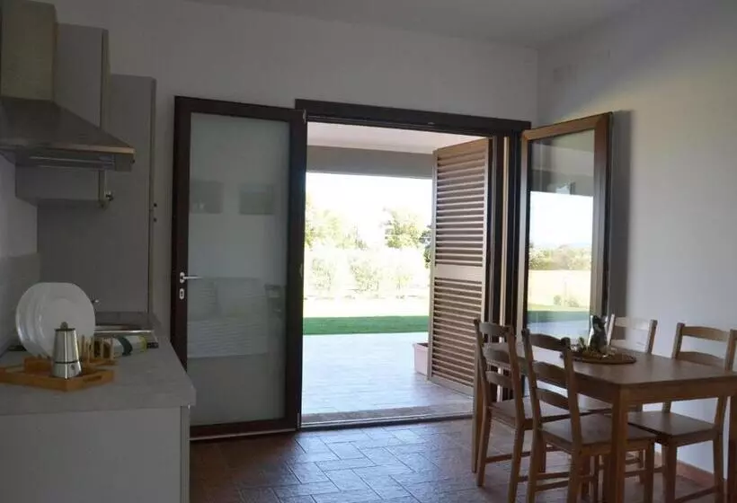 هتل Agriturismo Il Vecchio Mandorlo