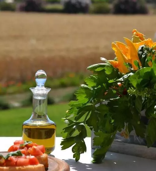 هتل Agriturismo Il Vecchio Mandorlo