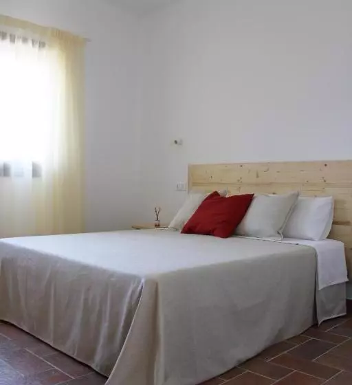 هتل Agriturismo Il Vecchio Mandorlo