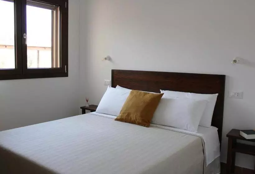 هتل Agriturismo Il Vecchio Mandorlo