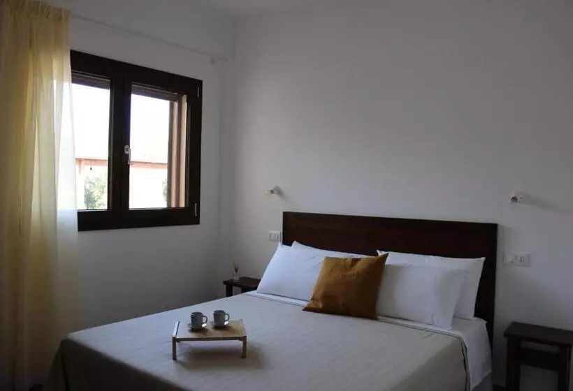هتل Agriturismo Il Vecchio Mandorlo
