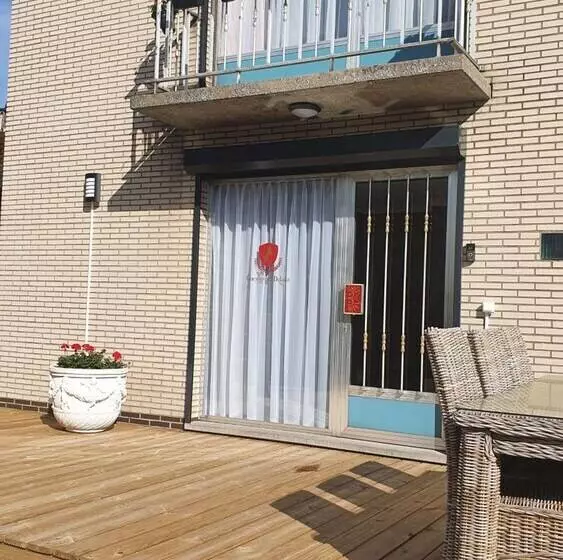 Hotelli Guesthouse Deladix