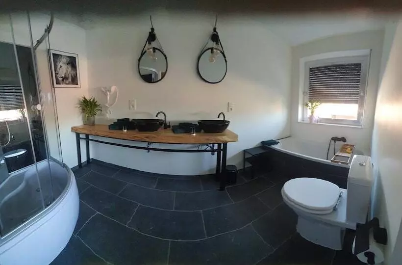 Hotelli Guesthouse Deladix