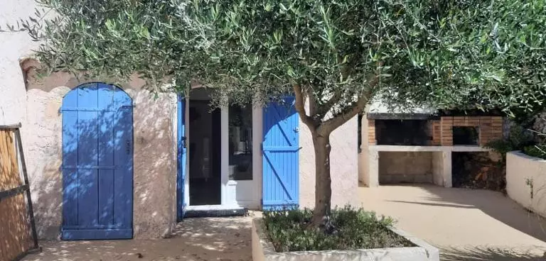 ペンション Ailleurs Land   Provence