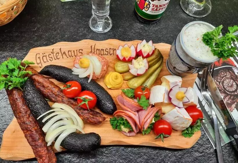 ペンション Gästehaus Haaser