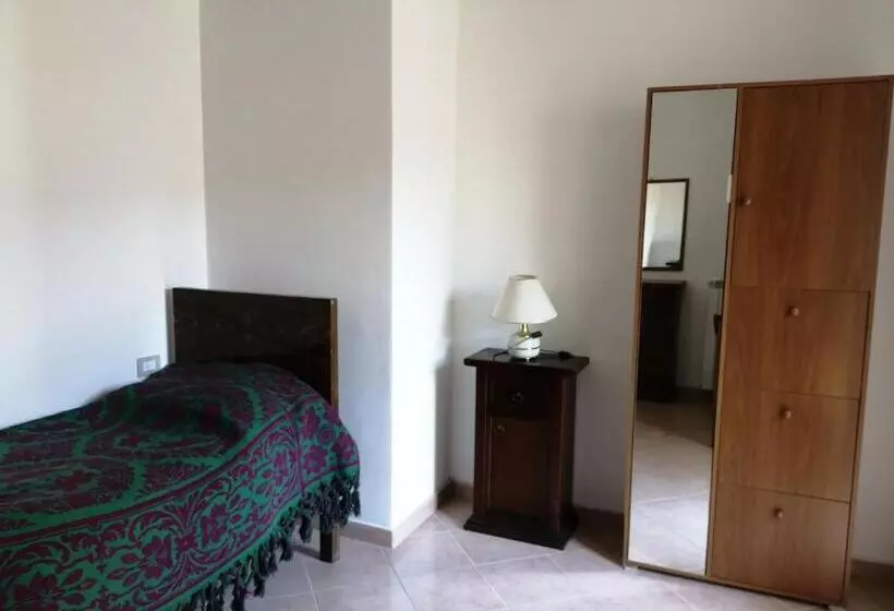 ペンション Mille Papaveri Rossi Casa Di Angela