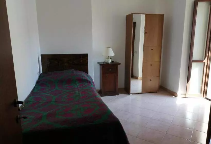 ペンション Mille Papaveri Rossi Casa Di Angela