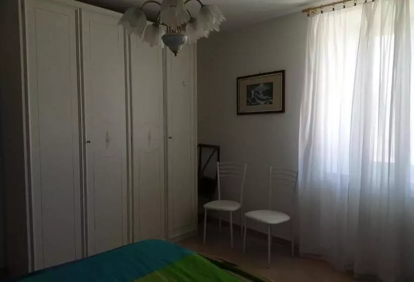ペンション Mille Papaveri Rossi Casa Di Angela