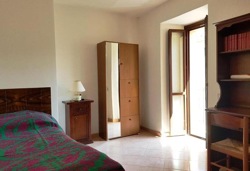 ペンション Mille Papaveri Rossi Casa Di Angela