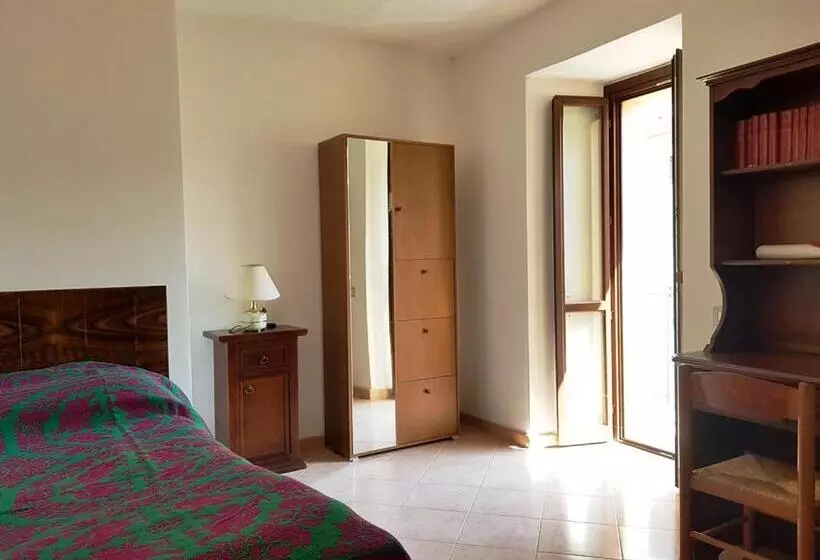 ペンション Mille Papaveri Rossi Casa Di Angela