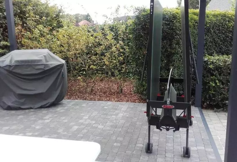 Majatalo Studio Gardenroom Guesthouse De Steenberg Met Tuinzicht