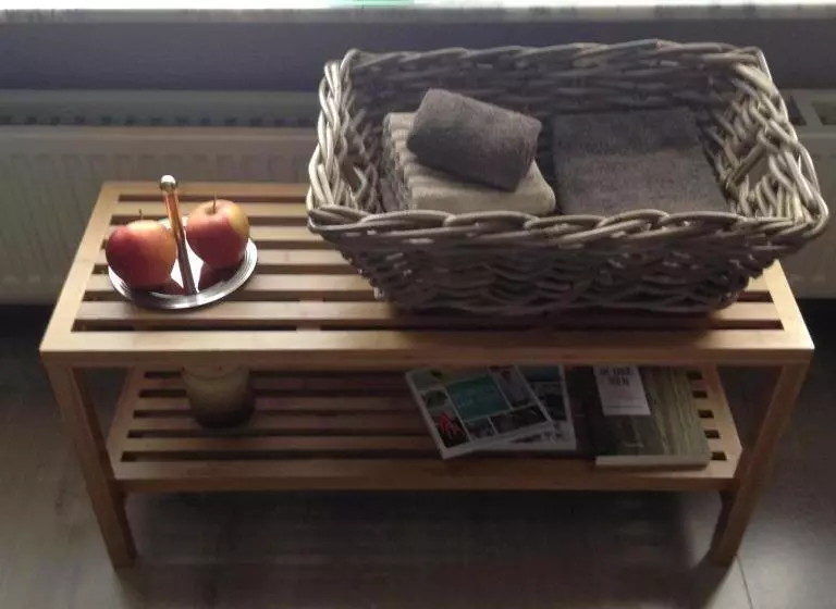 Majatalo Studio Gardenroom Guesthouse De Steenberg Met Tuinzicht