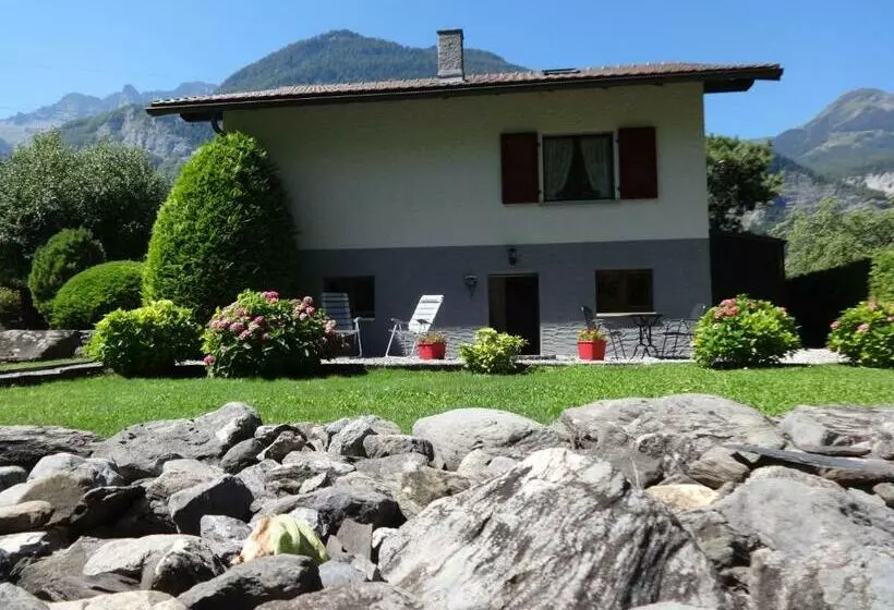 تختخواب و صبحانه Chambre D Hôtes La Choume