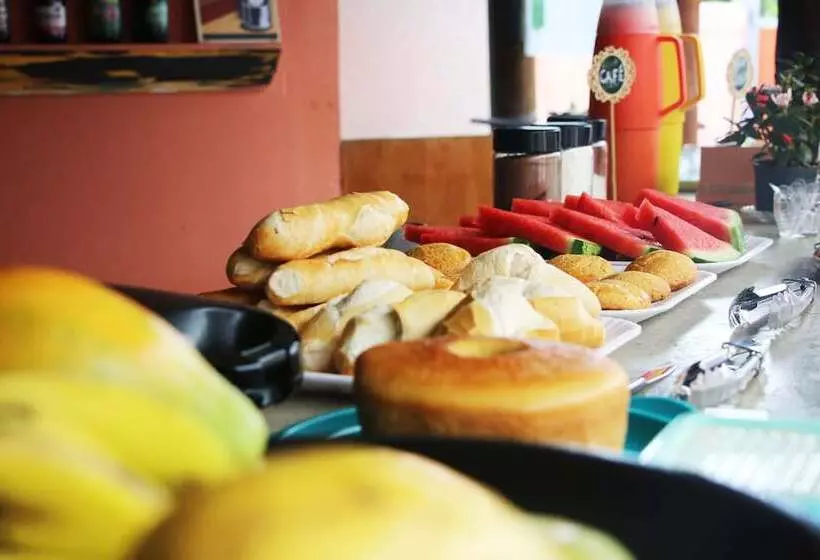 Hotelli Santo Hostel