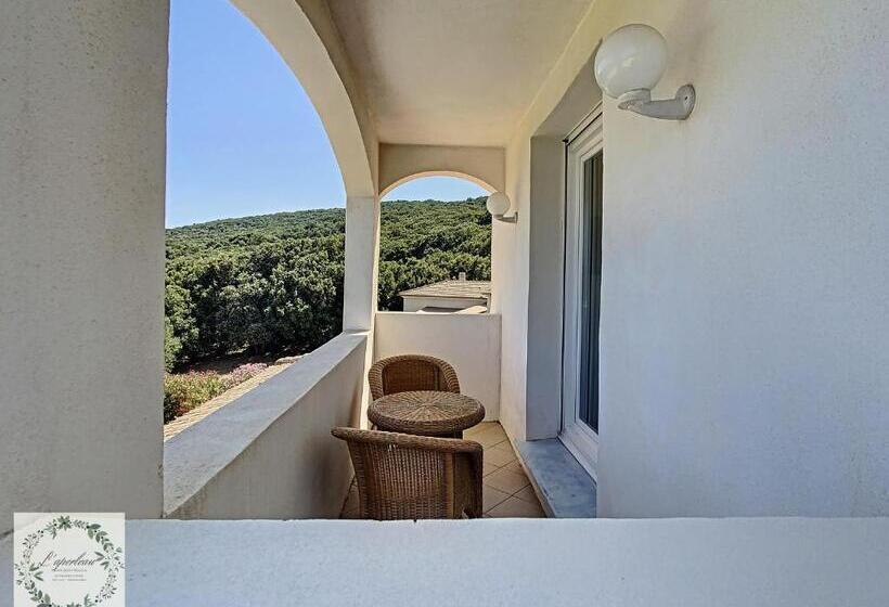 فندق Seaview Villa Marlau