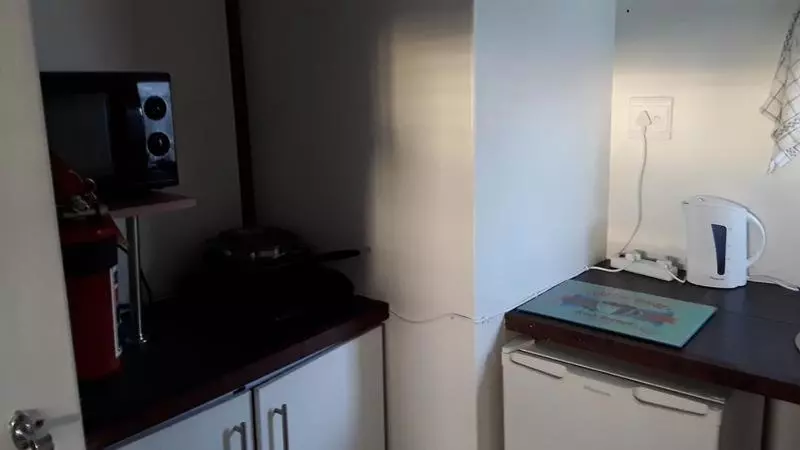 Majatalo 12 On Beach Guest House