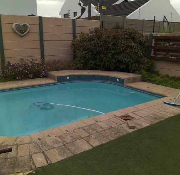 بنسيون 19 On Micro Avenue