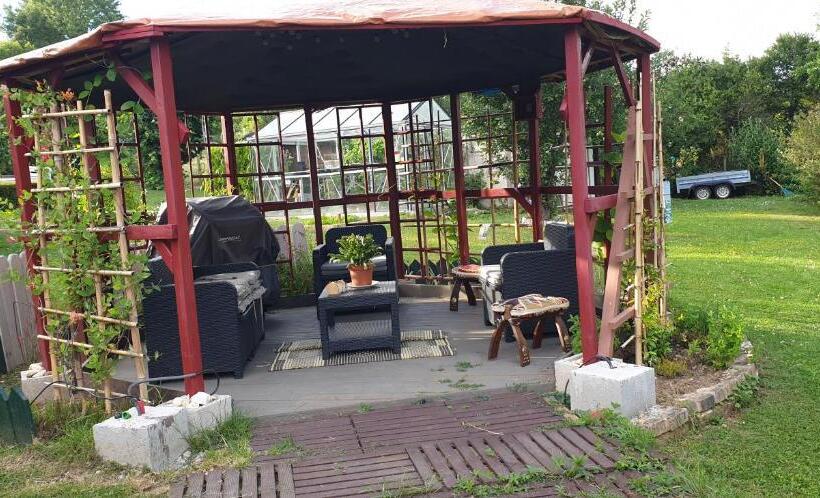 ペンション Lily Of The Valley