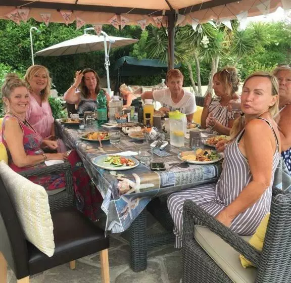 Cortijo Esquina B&b Guesthouse