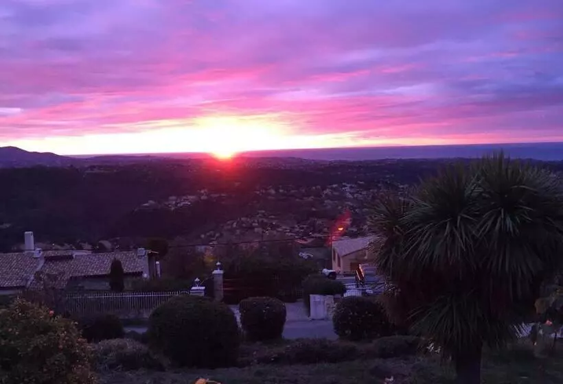 ペンション Aux Balcons Du Riou Avec Vue Mer 180 Degrés