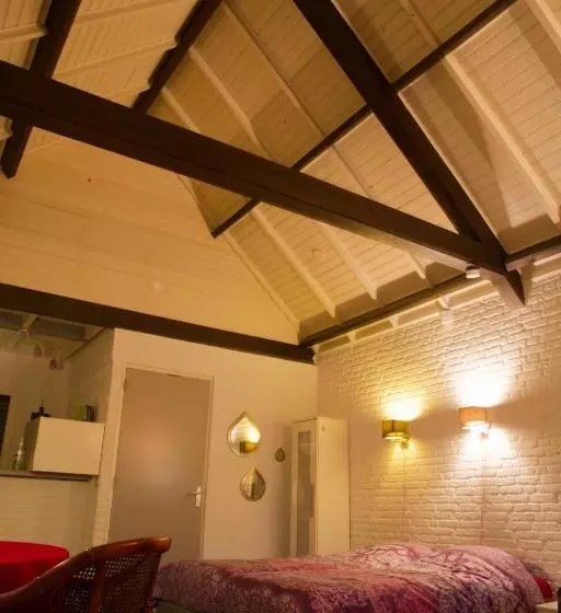 Majatalo Op De Smelen 1   43 M2