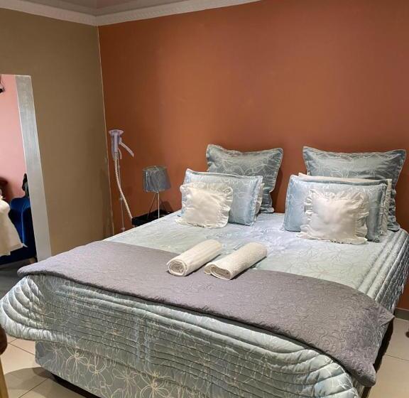 Пансион River Valley Guest House