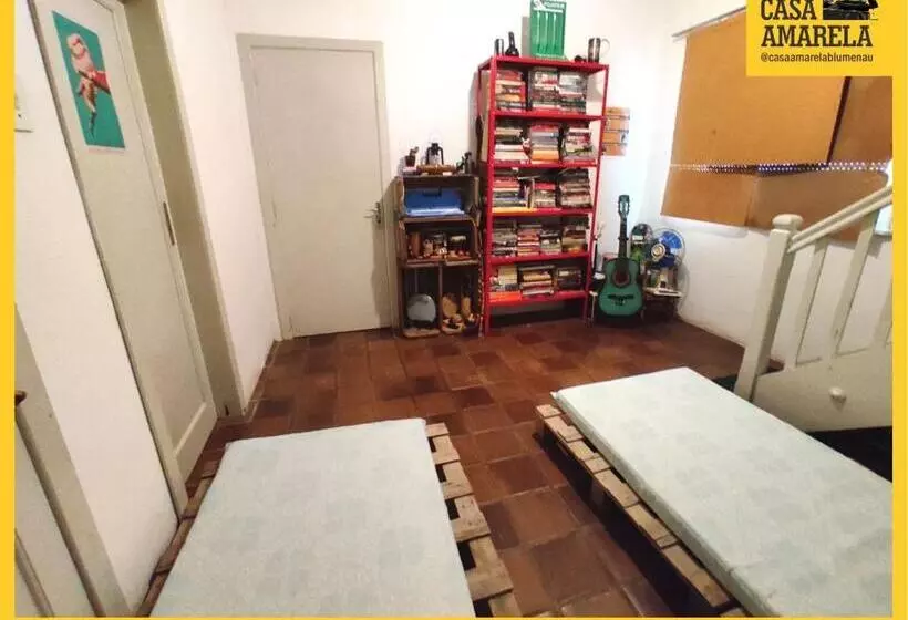 هاستل Casa Amarela Blumenau Hospedagem Alternativa