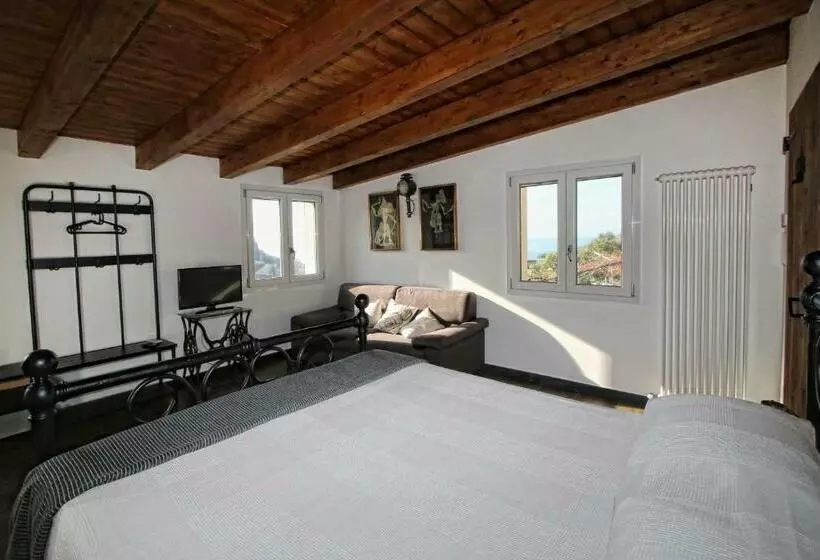 Aamiaismajoitus (B&B) Il Cuoco Pescatore, Ittiturismo Lecardònaie Du Pescòu