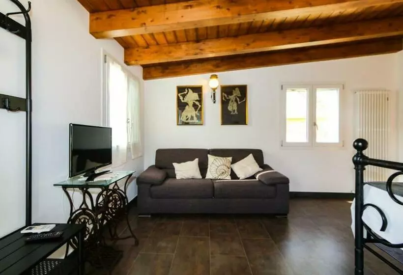 Aamiaismajoitus (B&B) Il Cuoco Pescatore, Ittiturismo Lecardònaie Du Pescòu