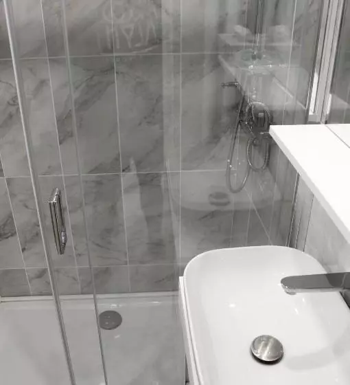 Luxury City Center Apartment – Romana