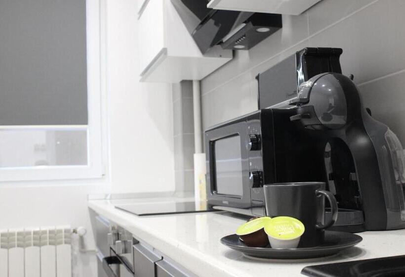 Luxury City Center Apartment – Romana