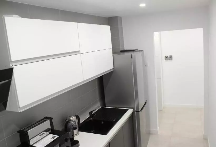 Luxury City Center Apartment – Romana