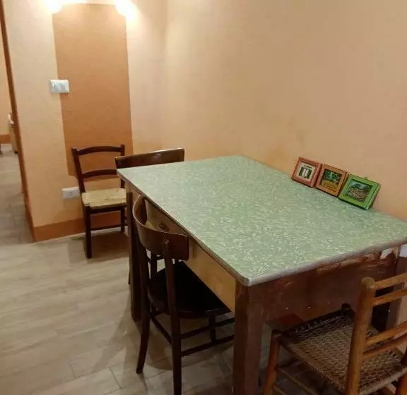 Majatalo Casa Lory Montevitozzo Frazione Sorano Camera Con Bagno Privato, Cucina E Salotto