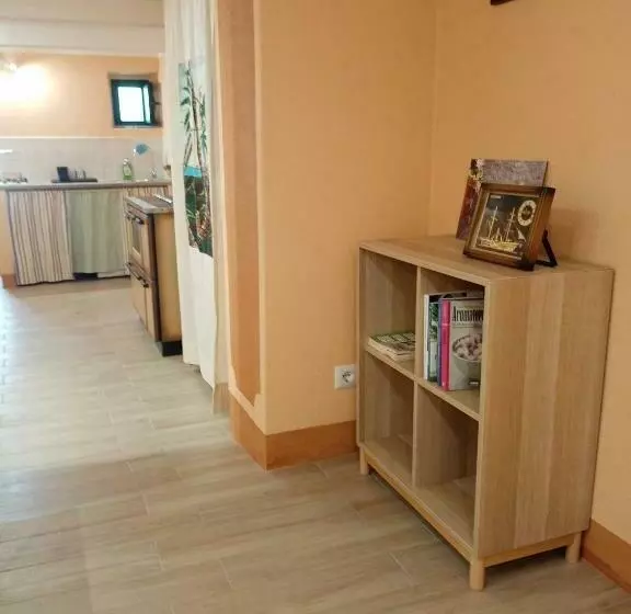 Majatalo Casa Lory Montevitozzo Frazione Sorano Camera Con Bagno Privato, Cucina E Salotto