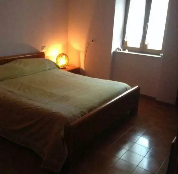 Majatalo Casa Lory Montevitozzo Frazione Sorano Camera Con Bagno Privato, Cucina E Salotto