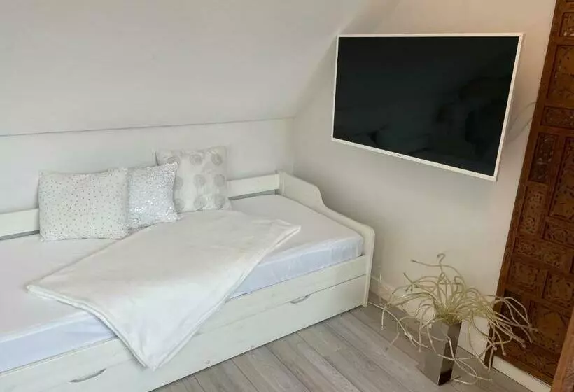 ペンション Chambres Privées Chez Le Particulier Aéroport Lille Lesquin