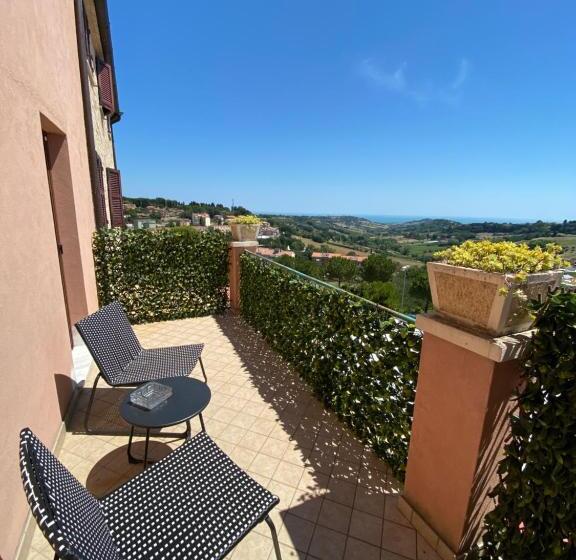 Pansiyon Red House Accomodation Potenza Picena