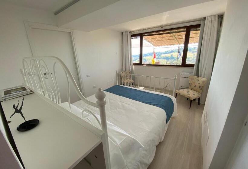 Pansiyon Red House Accomodation Potenza Picena