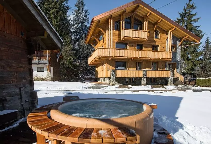 ベッドアンドブレックファースト Chalet Sur Les Monts Morzine