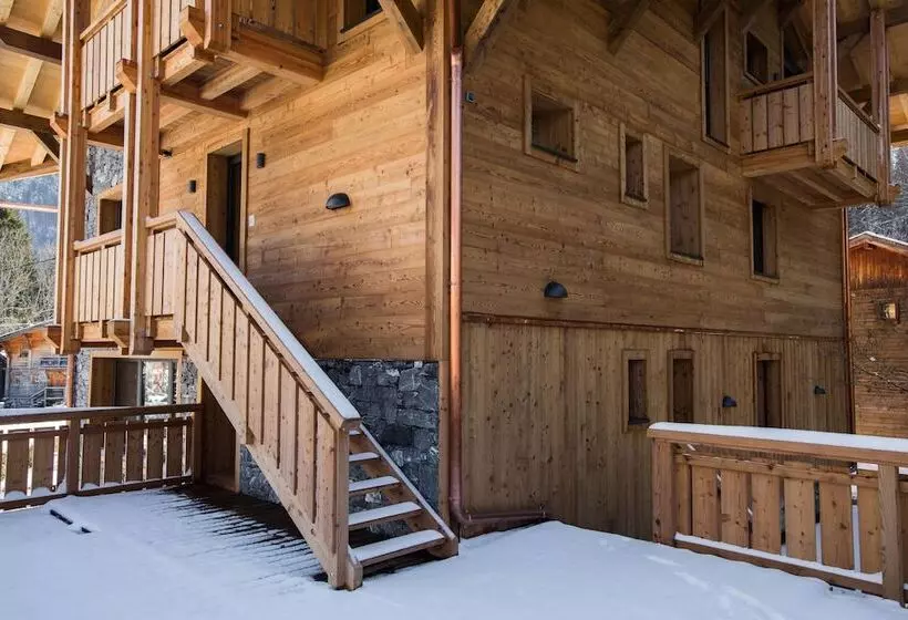 ベッドアンドブレックファースト Chalet Sur Les Monts Morzine